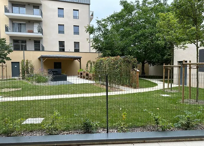 L'aumonerie شقة *